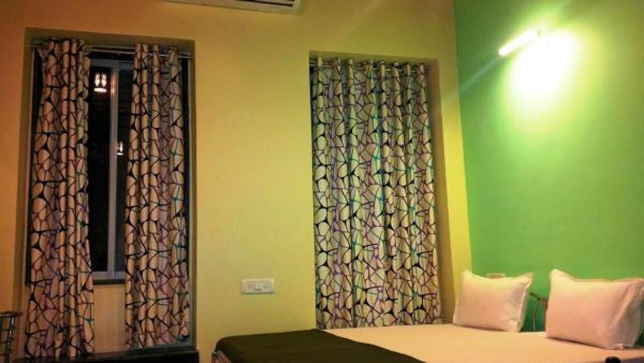 Hotel Blue Bird Colaba Mandve Exterior foto